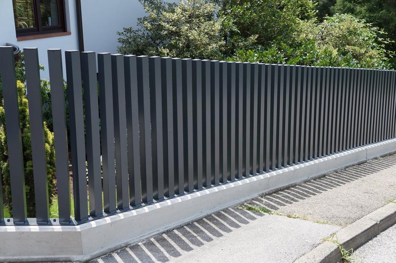 clôture de jardin en aluminium