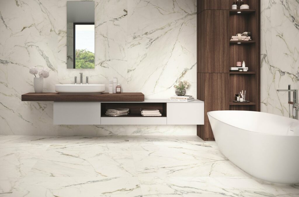 Salle de bain en marbre : avantages, inconvénients